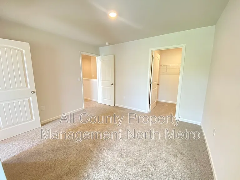 2715 Poppy Ct — Photo 10