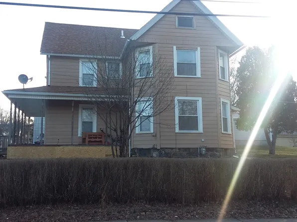 556 Meek St, Sharon, PA 16146