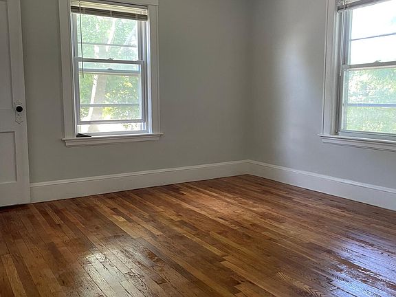 4th image of 246 Washington St Floor 2