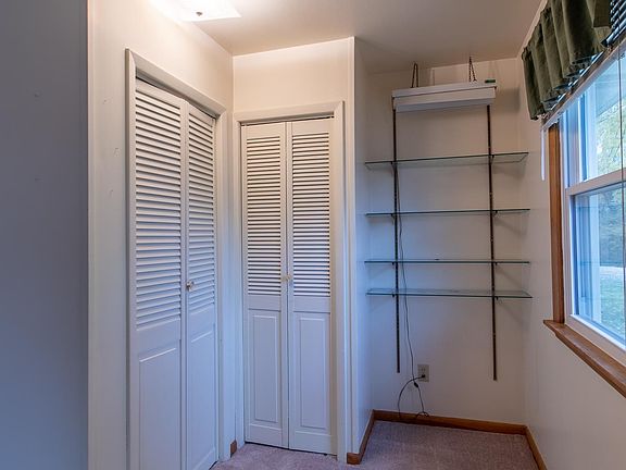5th image of 1171 Dudley St