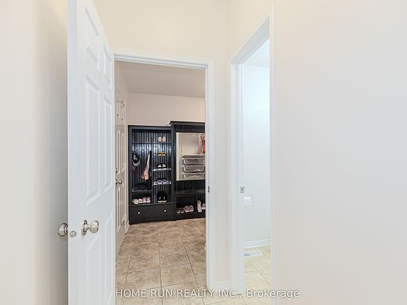 5th image of 538 Ravendale Way