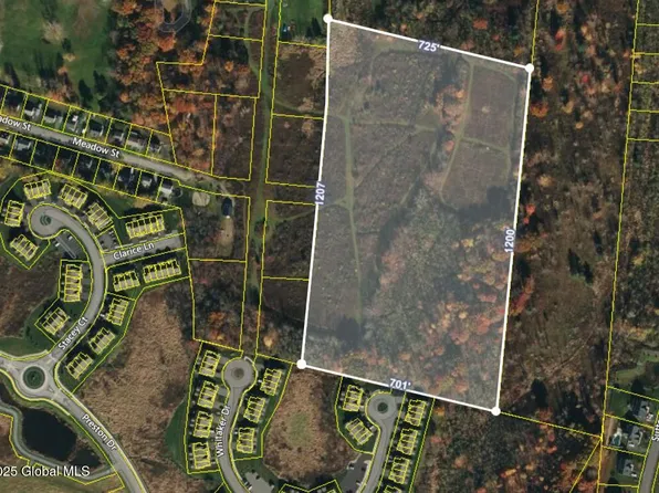 30 Landor Lane, Colonie, NY 12047