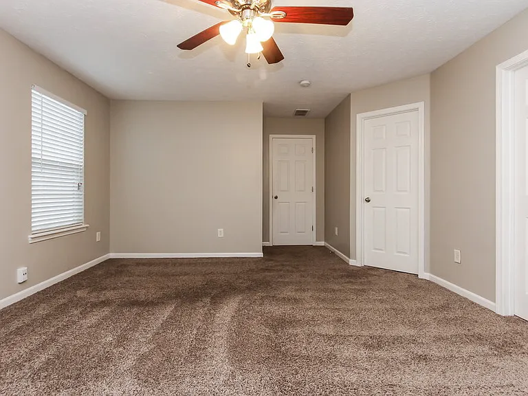 10555 Wintergreen Way — Photo 7