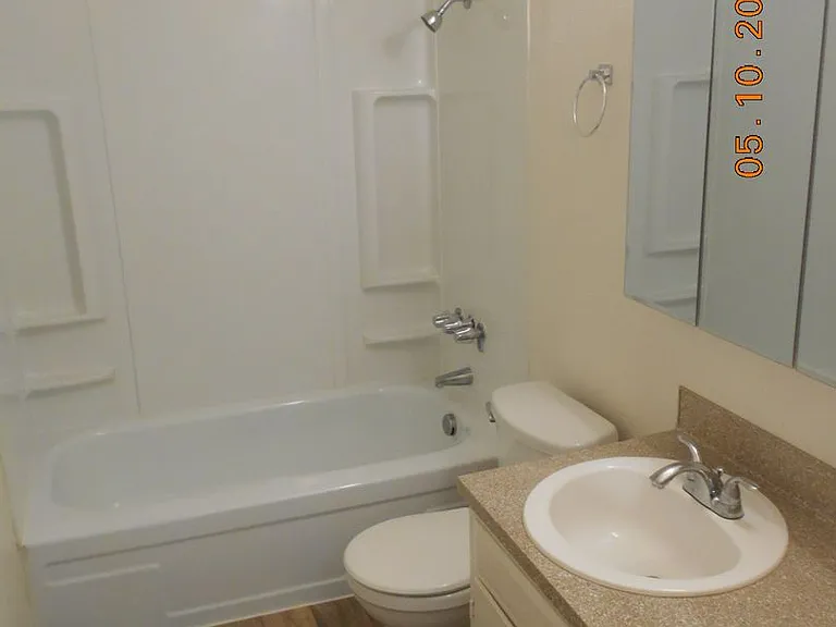 Canterbury Terrace Apartments — Photo 10