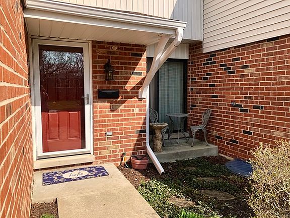 2nd image of 1569 S Prospect St