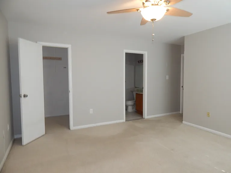 17 Juliet Ln #303 — Photo 28