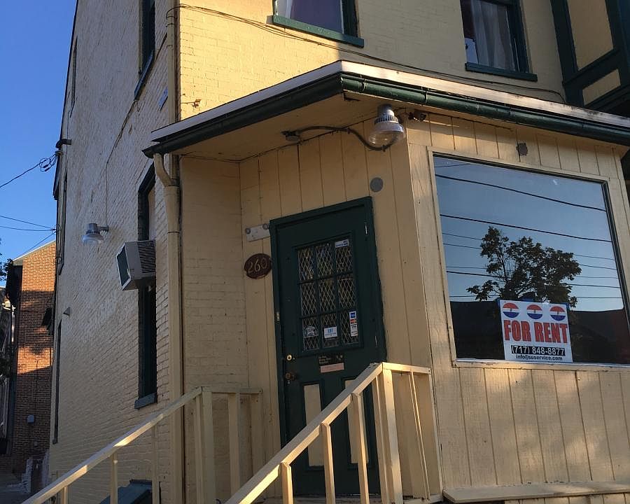 STORE FRONT