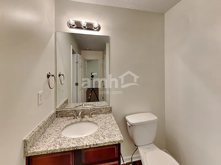 364 Hidden Creek Ln — Photo 15