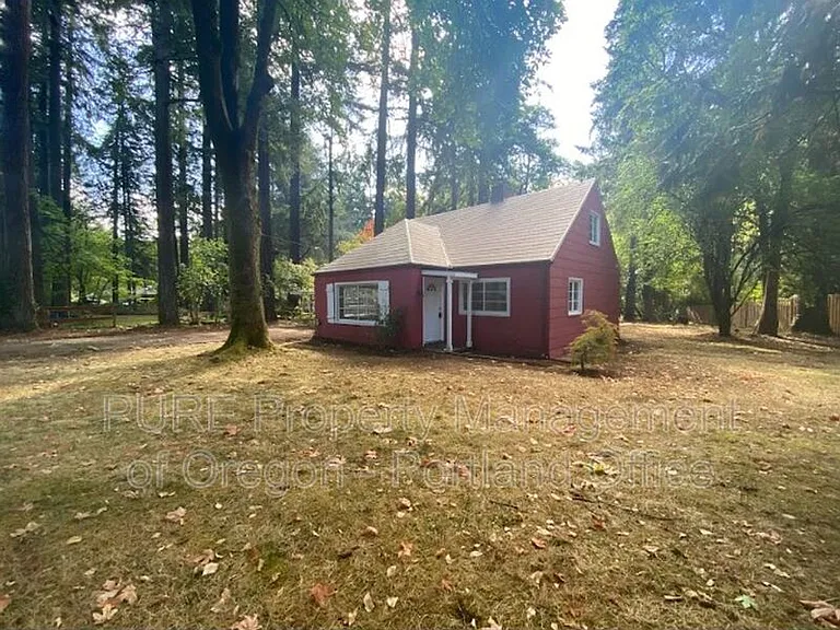 3550 Lake Grove Ave — Photo 4