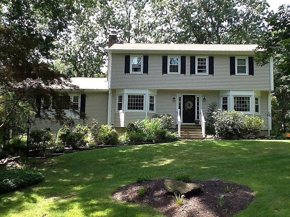 front - 27 Cedar Hill Road