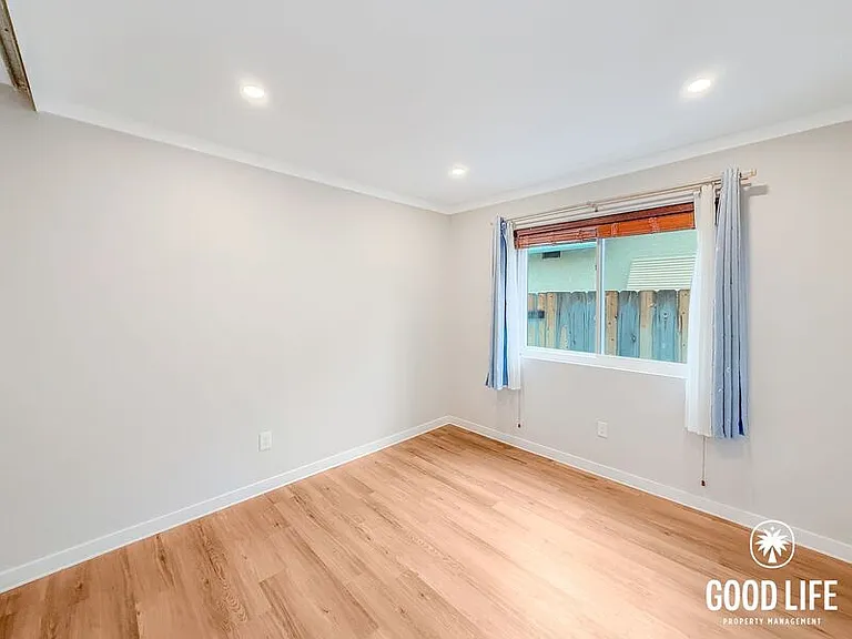 8413 Menkar Rd — Photo 11