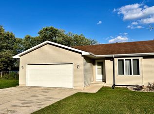 260 Prairie St, Lowell, IN 46356