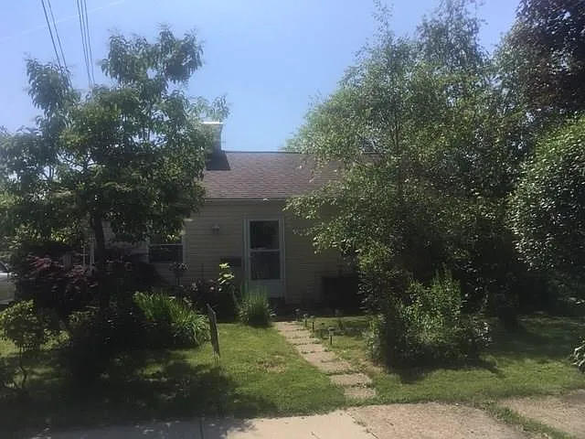 19 School St photo 1