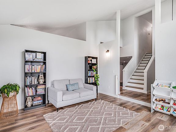 4th image of 6301 36TH Street SE