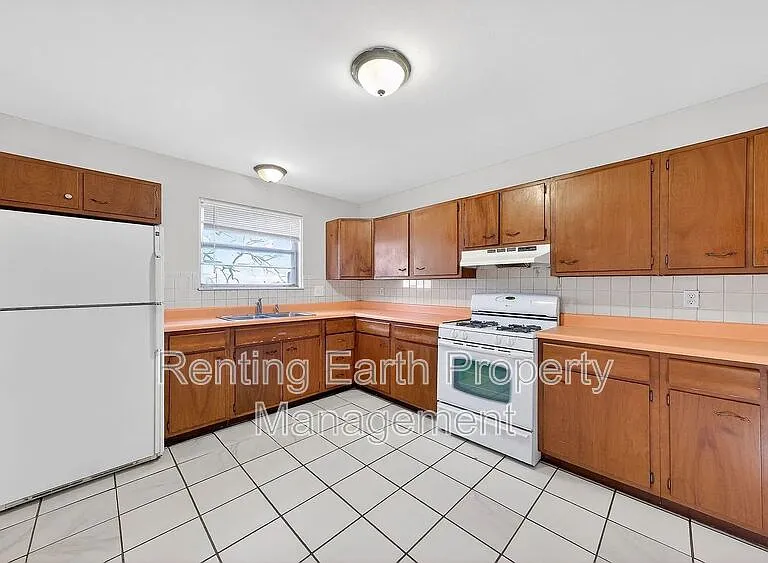 8908 Scottdale Ave — Photo 14