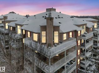 10933 124th St NW #503, Edmonton, AB