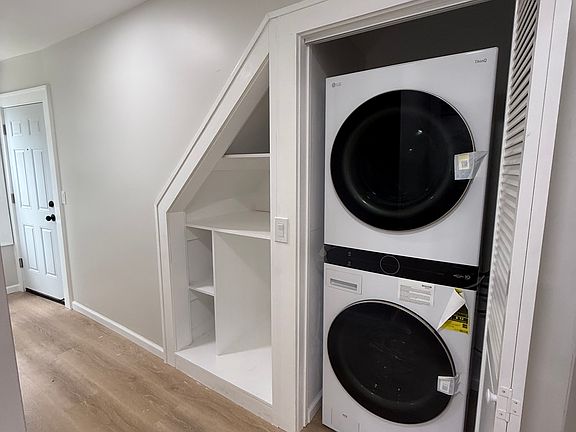 4th image of 57-59 Ashland Ave #1