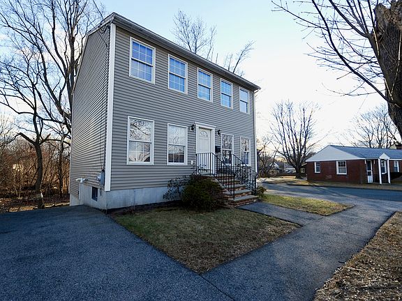 3rd image of 17 Parsons St