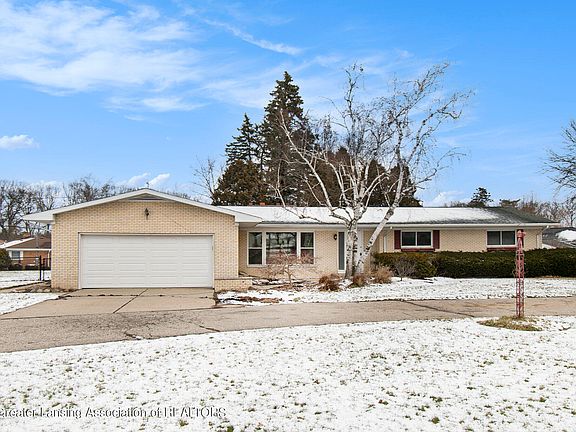 3rd image of 4024 Mar Moor Dr