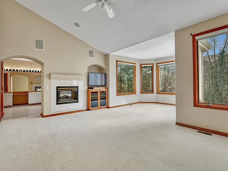 8406 Green Island Cir — Photo 63