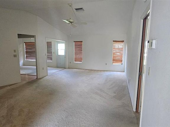 3rd image of 665 FOXWOOD BOULEVARD