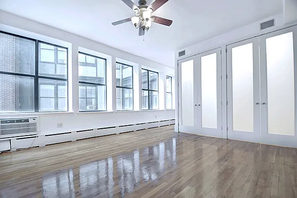 Rented by Urbane Brokerage | media 12
