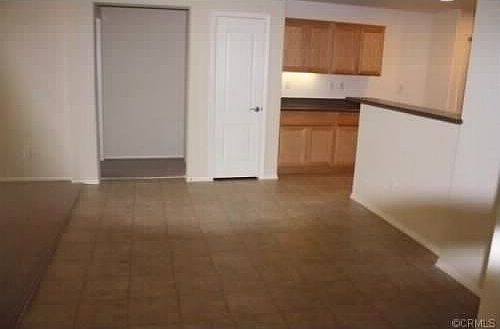 1st image of 1585 Whiteoak Dr