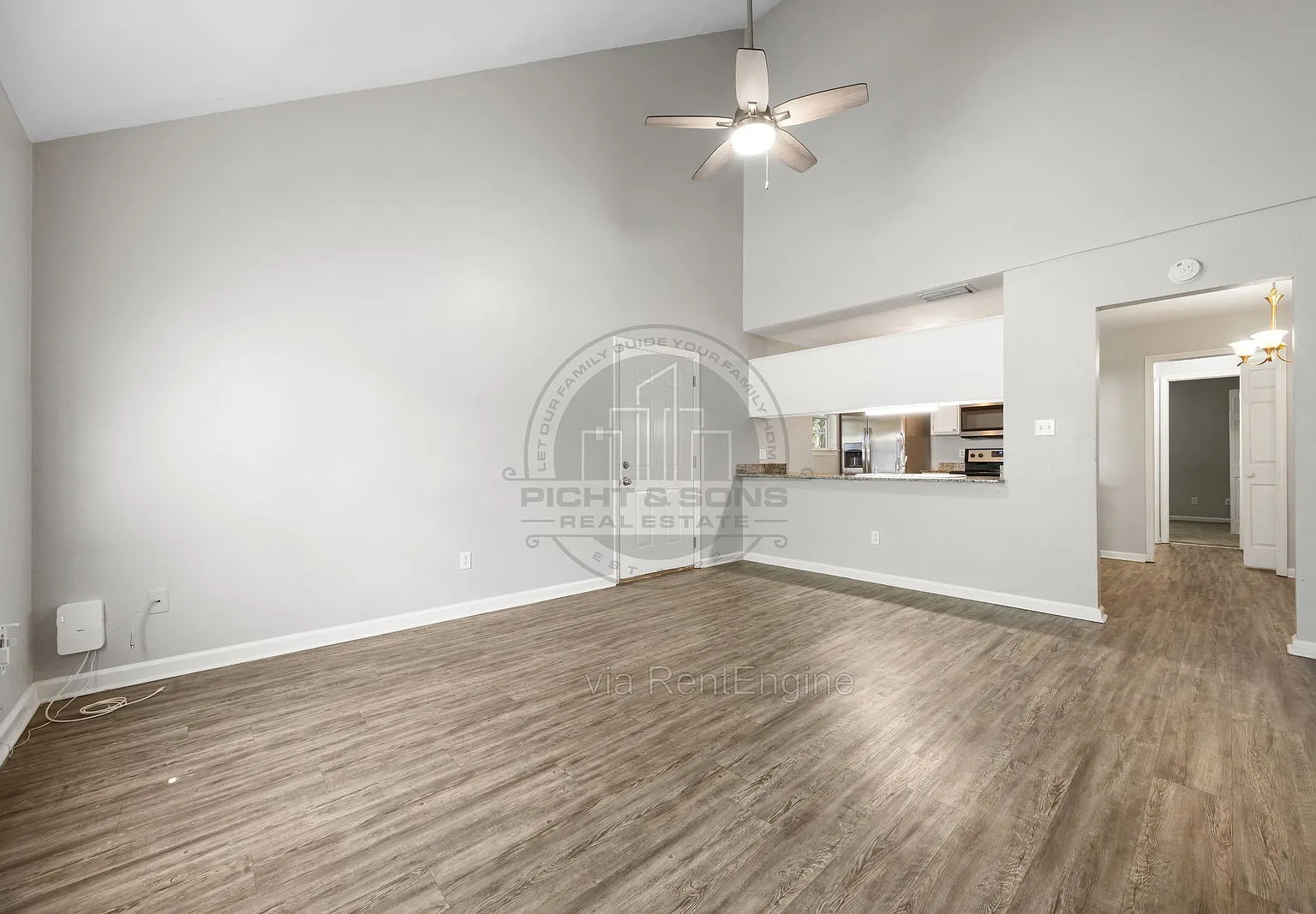 3 bed, 2.5 bath, 1260 sqft, $1,500 — Photo 4