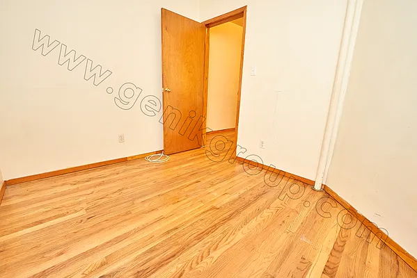 Rented by Genik Group Corp | media 27