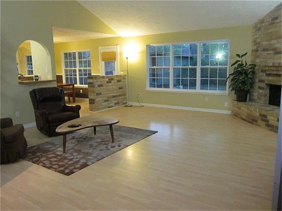 5th image of 8315 Stagewood Dr