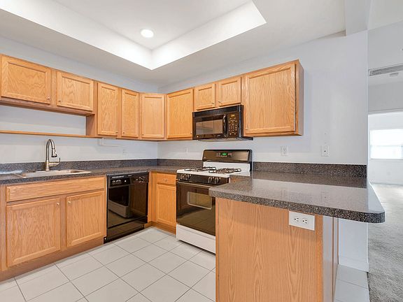 3rd image of 1201 Aerie Way