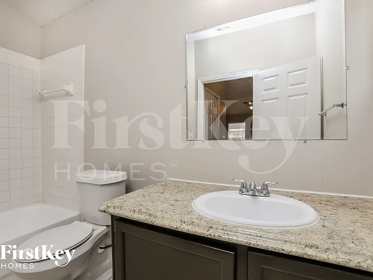 7466 Groveoak Dr — Photo 9