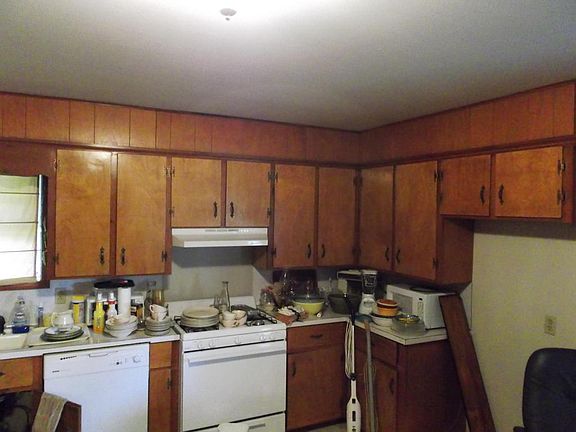 3rd image of 401 Oak St