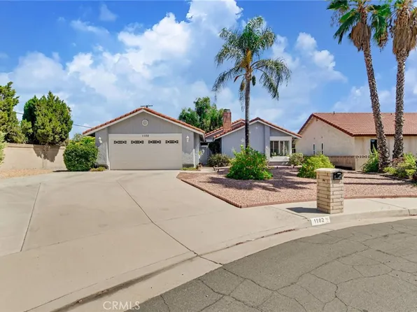 1102 Mayten Tree Ct, Hemet, CA 92545