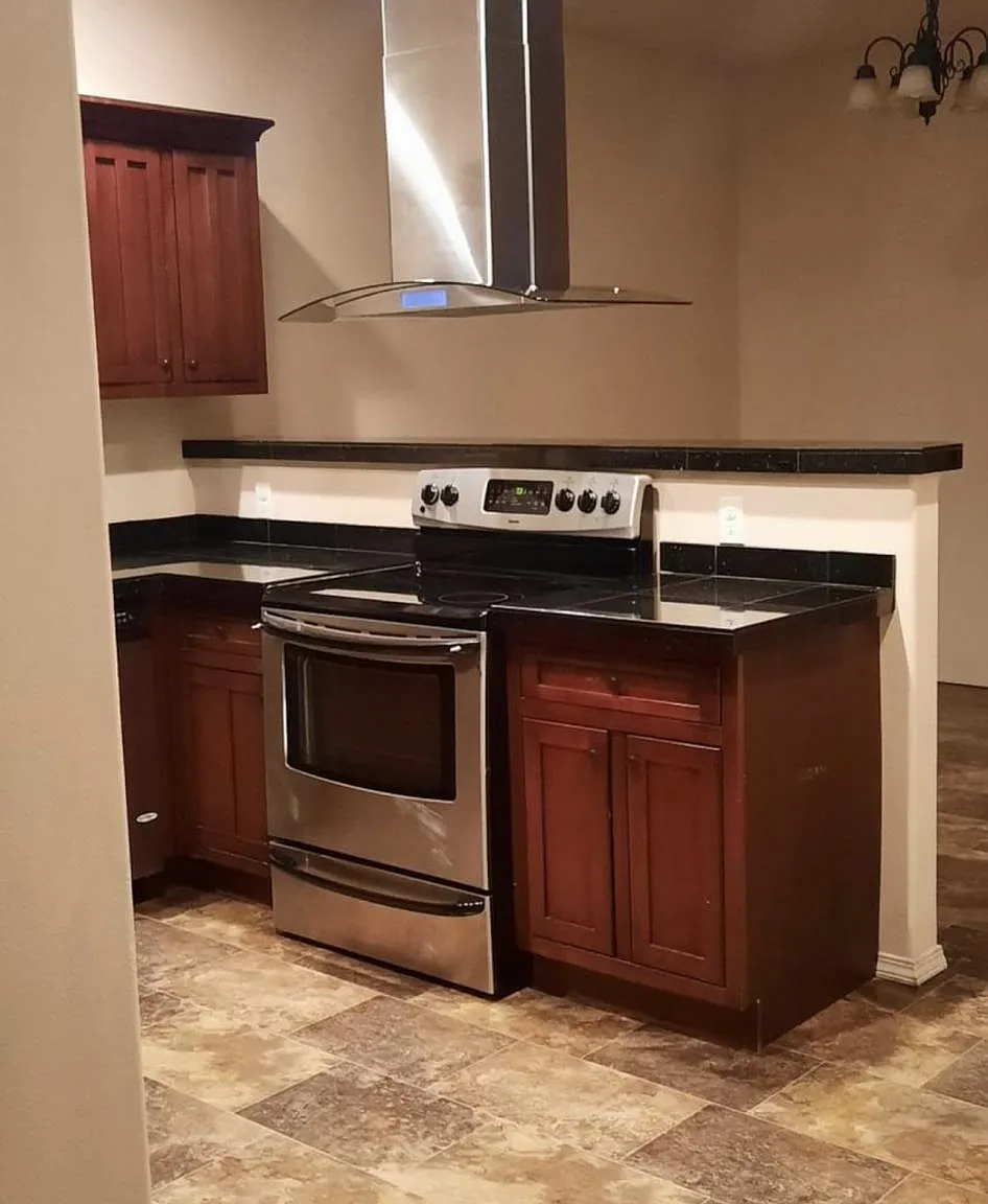 4 bed, 1479 sqft, $2,550 — Photo 3