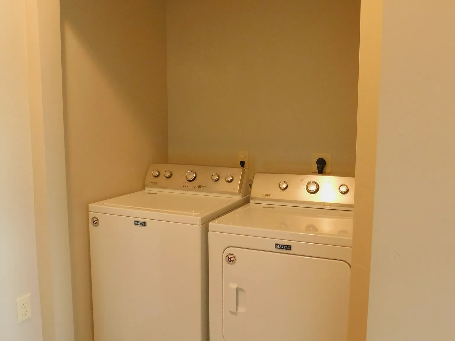 100 Woodlands Way - B211 — Photo 2
