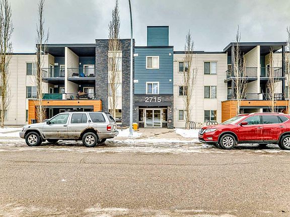3rd image of 2715 12th Ave SE #111