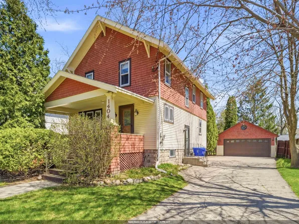 1404 N Superior St, Appleton, WI 54911