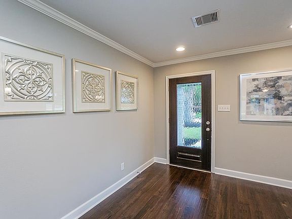 5th image of 4803 Benning Dr