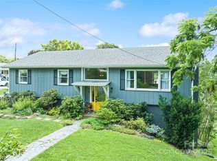 9 Hamburg Mountain Rd, Weaverville, NC 28787