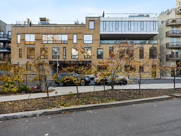 850 Metropolitan Avenue image 14 of 14