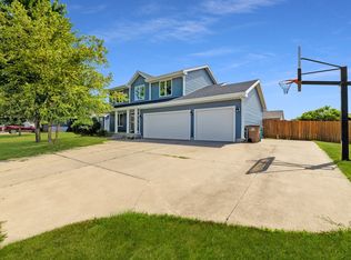 501 Deer Ridge Dr NW, Bondurant, IA 50035