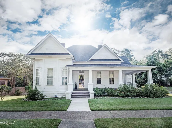 523 Poplar Ave, Philadelphia, MS 39350