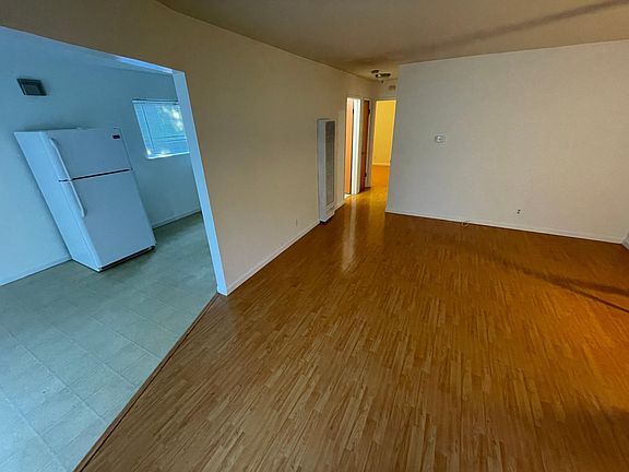 5th image of 5610 Carlos Ave APT B