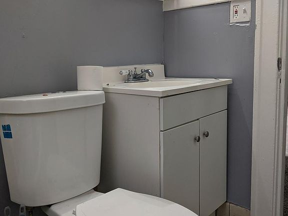 4 - Bathroom v2