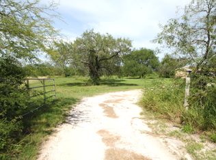 255 County Road 3052, Orange Grove, TX 78372
