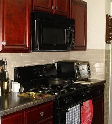 3rd image of 106 Hillmont Dr