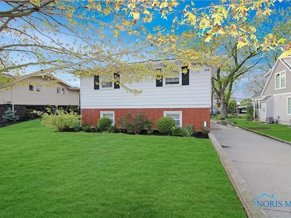 1318 E 4th St, Lakeside Marblehead, OH 43440
