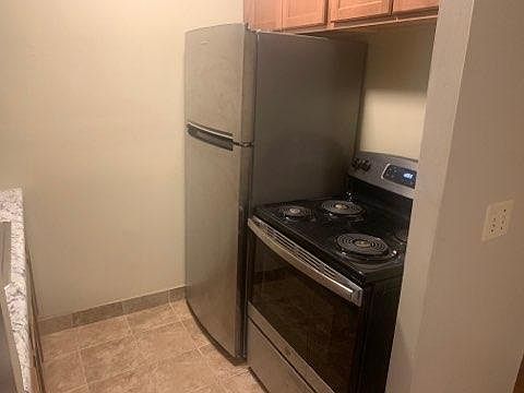 2nd image of 212 E Clifton Ave APT 10