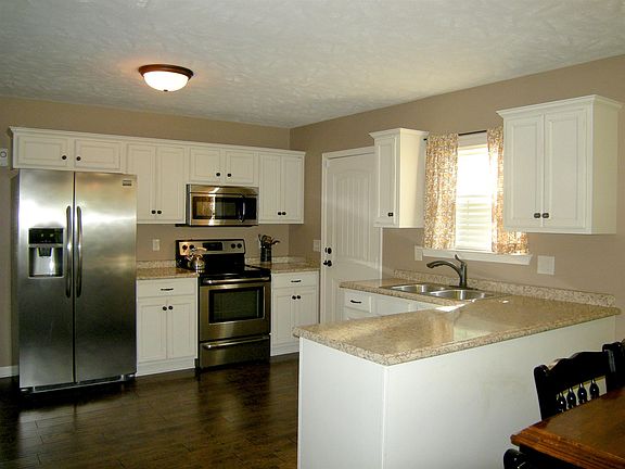 4th image of 4308 Zephyr Ct